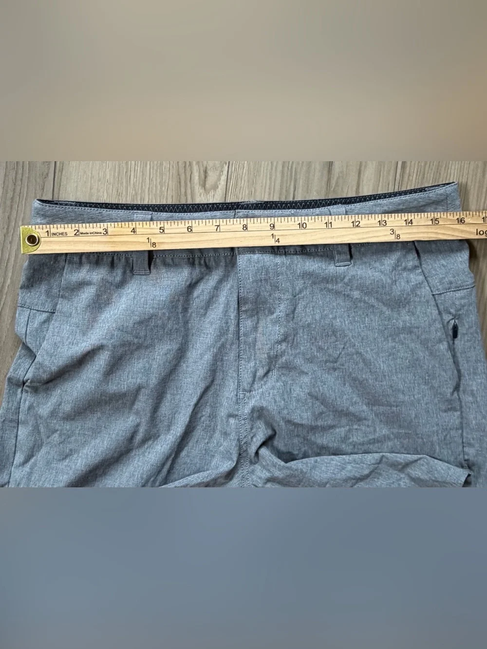 Vuori Aim 8” Men's Gray Performance Stretch Shorts Sz 30